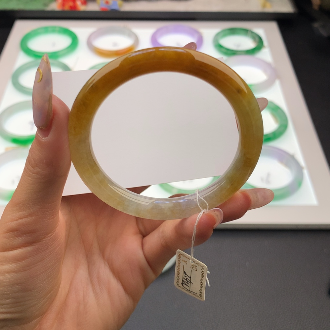 翡翠未镶嵌手镯翡翠