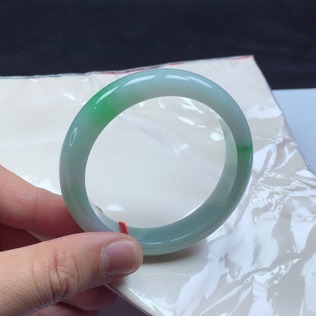 翡翠手镯未镶嵌55正圈