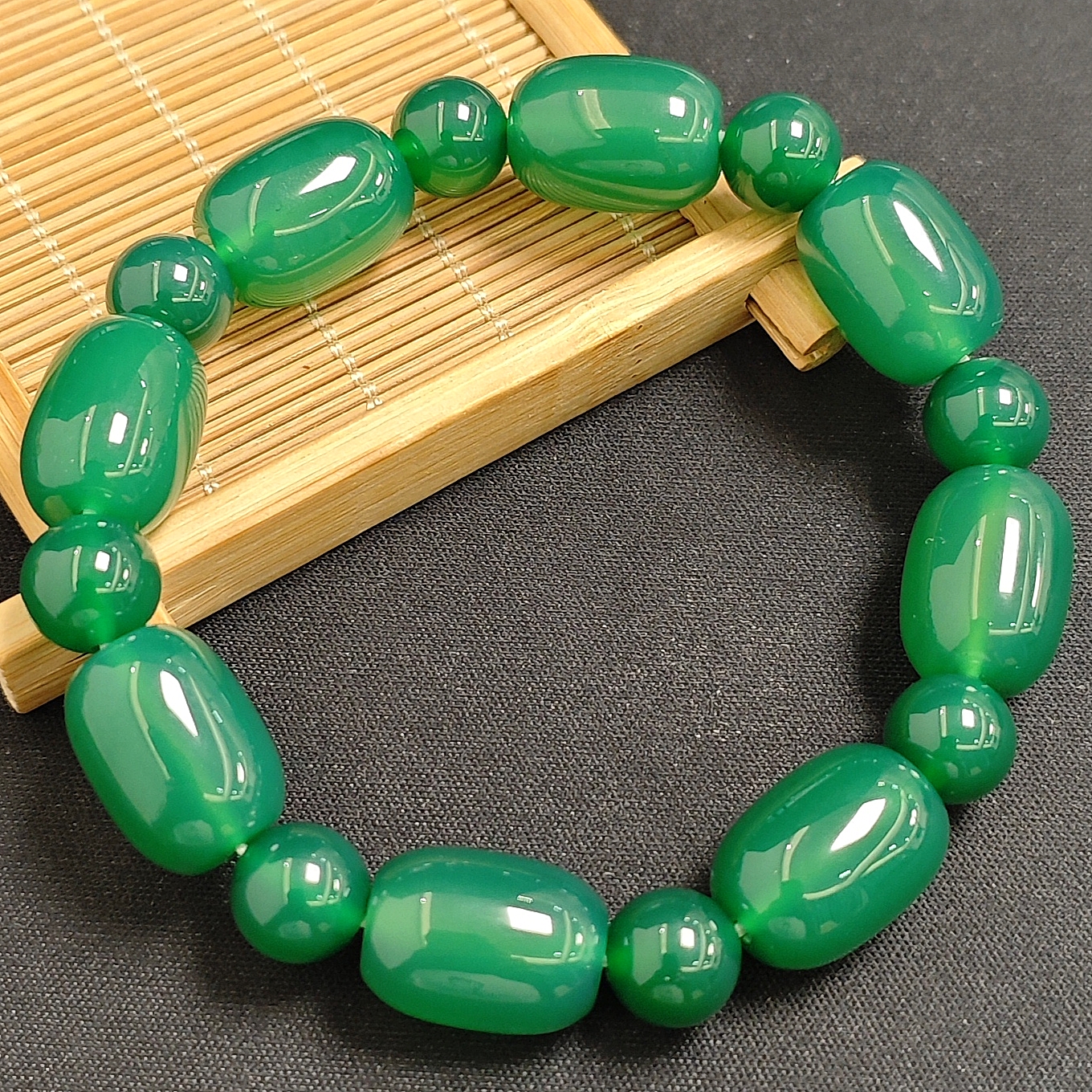 极光绿手串38(多样性发)