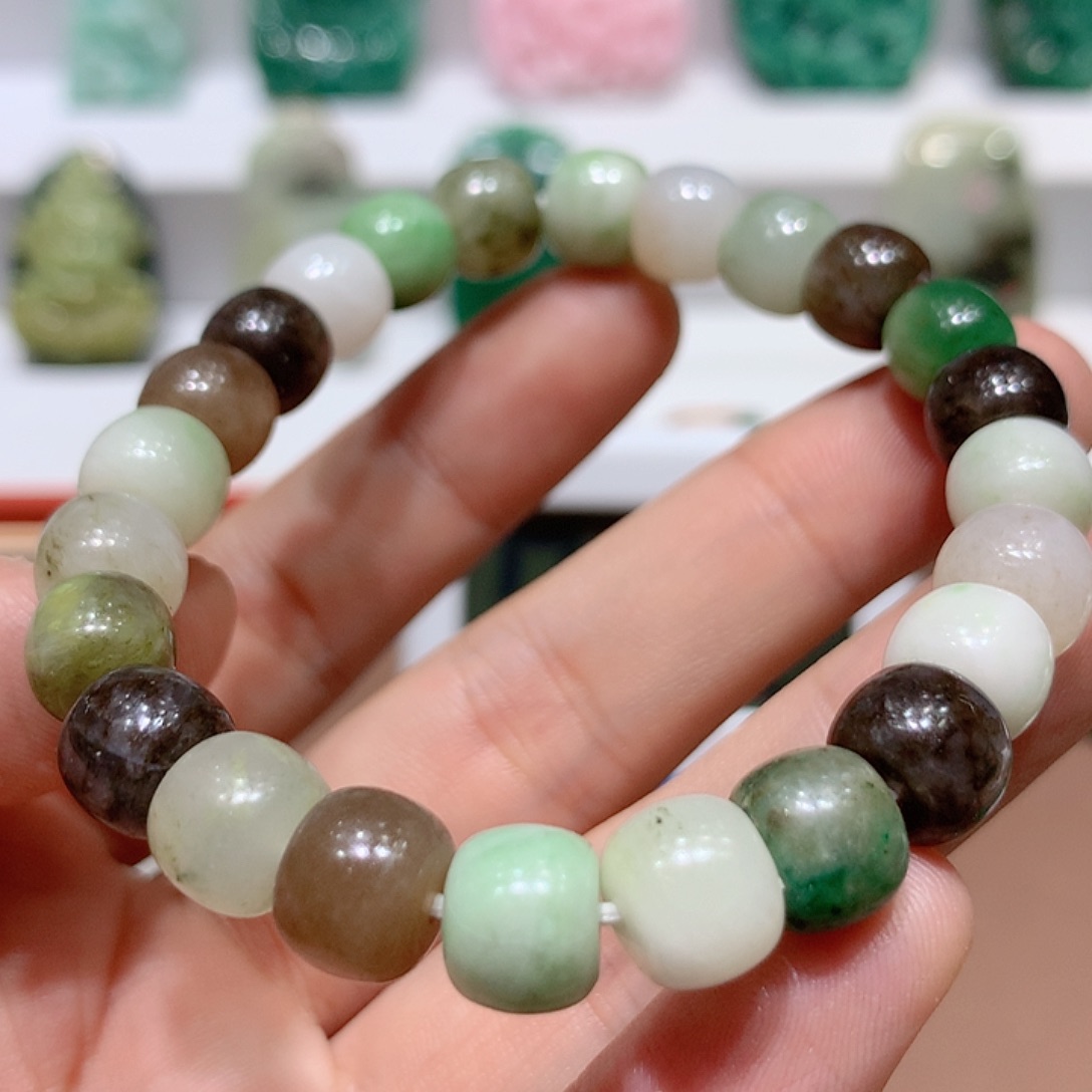 独山玉挂件未镶嵌一****?