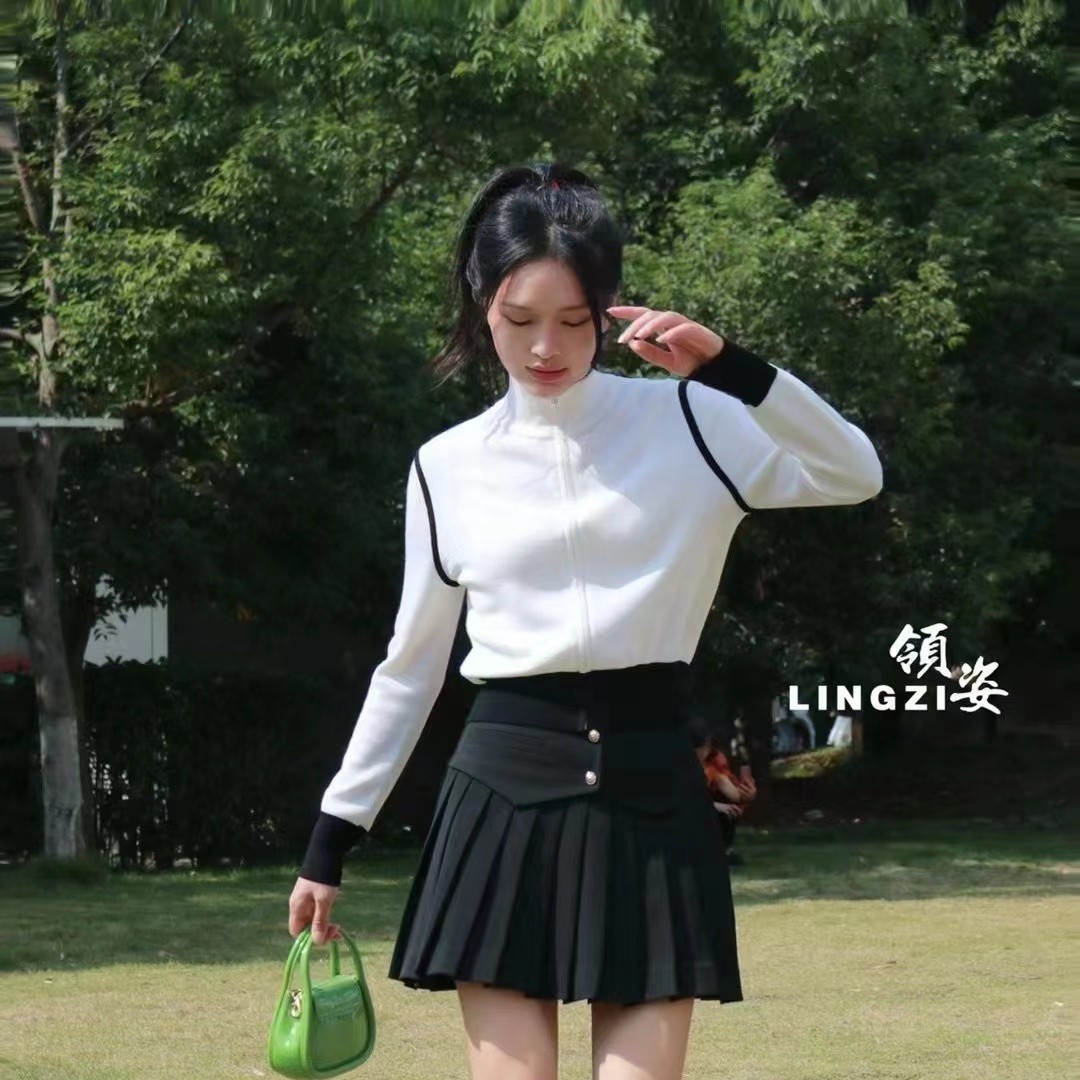 领姿LINGZI拼色简约毛衣711491时尚休闲长袖显瘦百搭立领