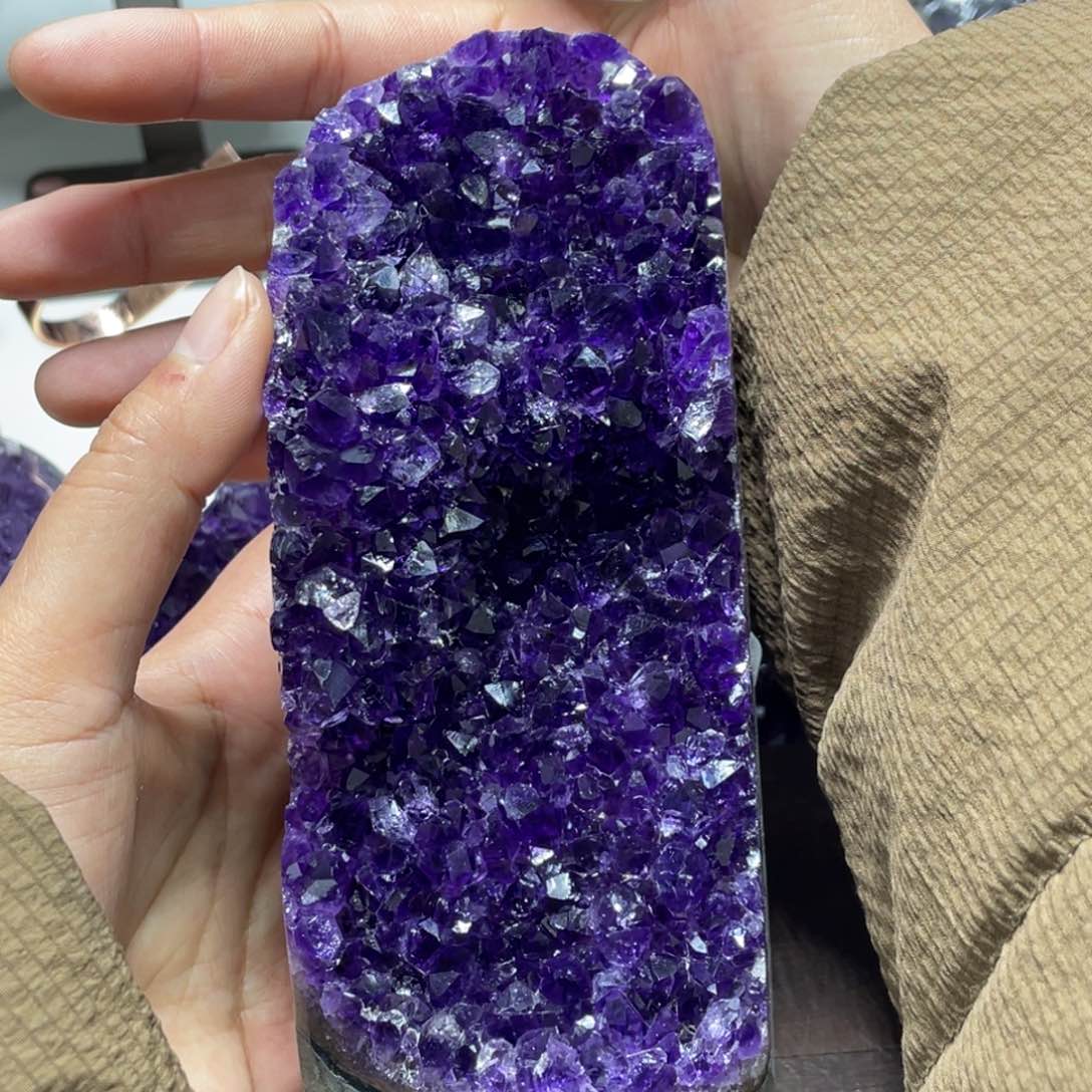 紫晶大型摆件（非配饰）未镶嵌