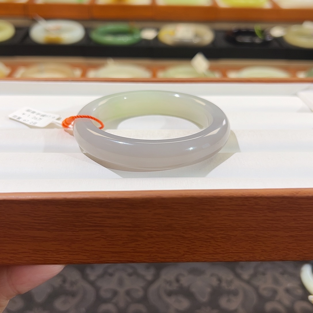 和田玉手镯未镶嵌  【三色紫翠】