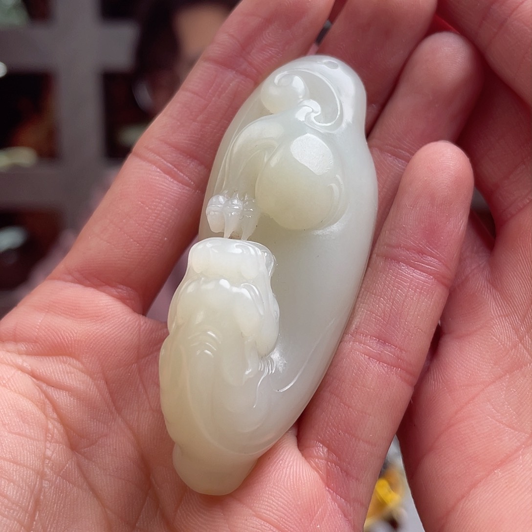 和田玉把件未镶嵌山料貔貅把件