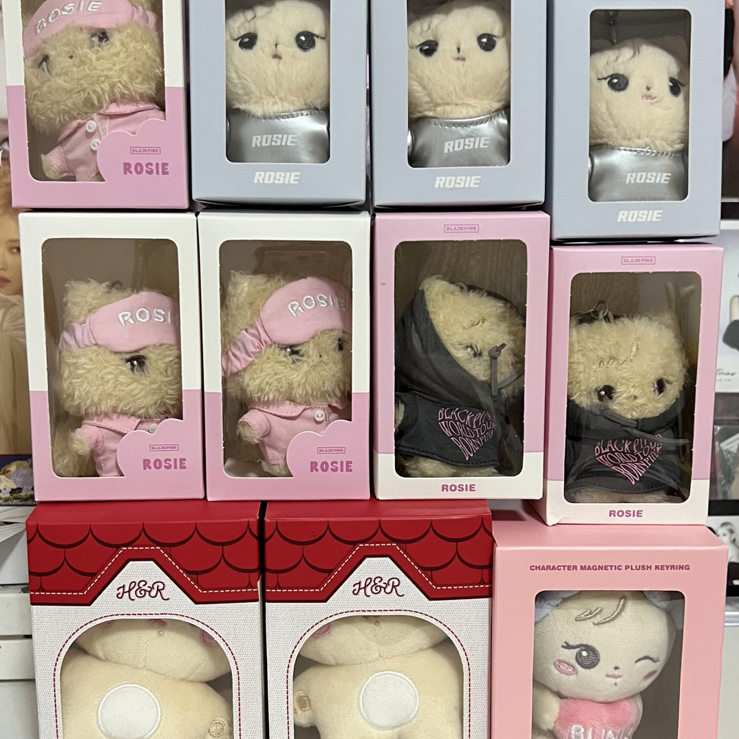 blackpink朴彩英全新未拆娃娃睡衣肉卫衣肉 jump肉钥匙扣不可直拍