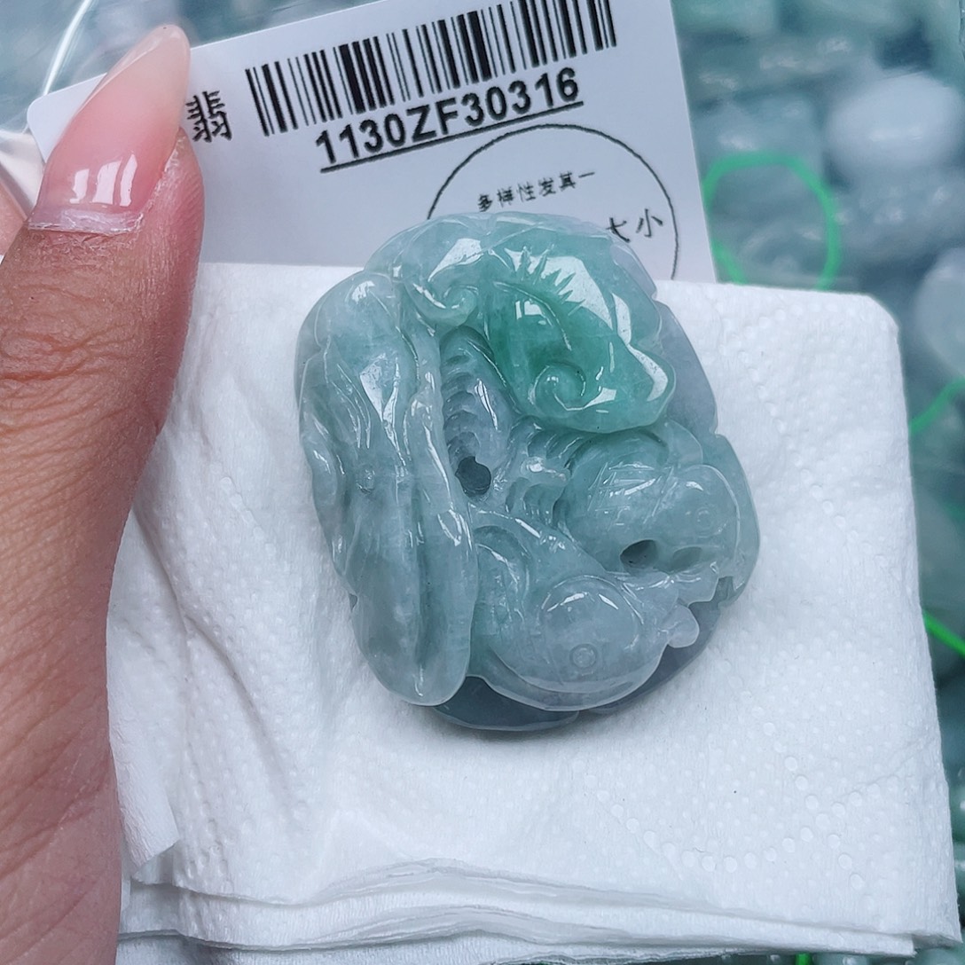 翡翠未镶嵌吊坠(不含链)