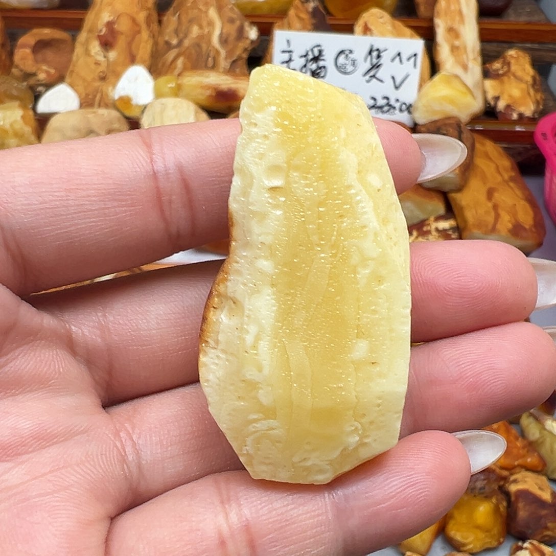 定制琥珀未镶嵌蜜蜡