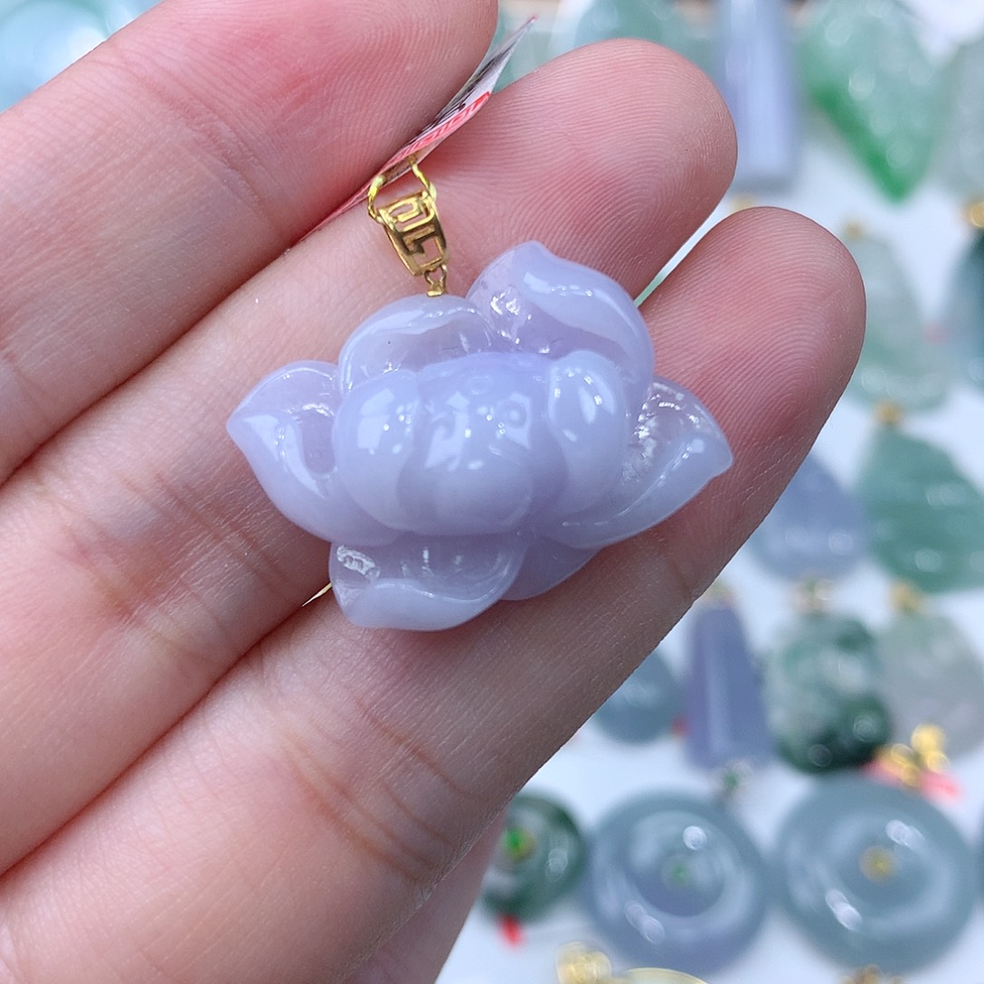 翡翠颈饰18K金镶嵌花