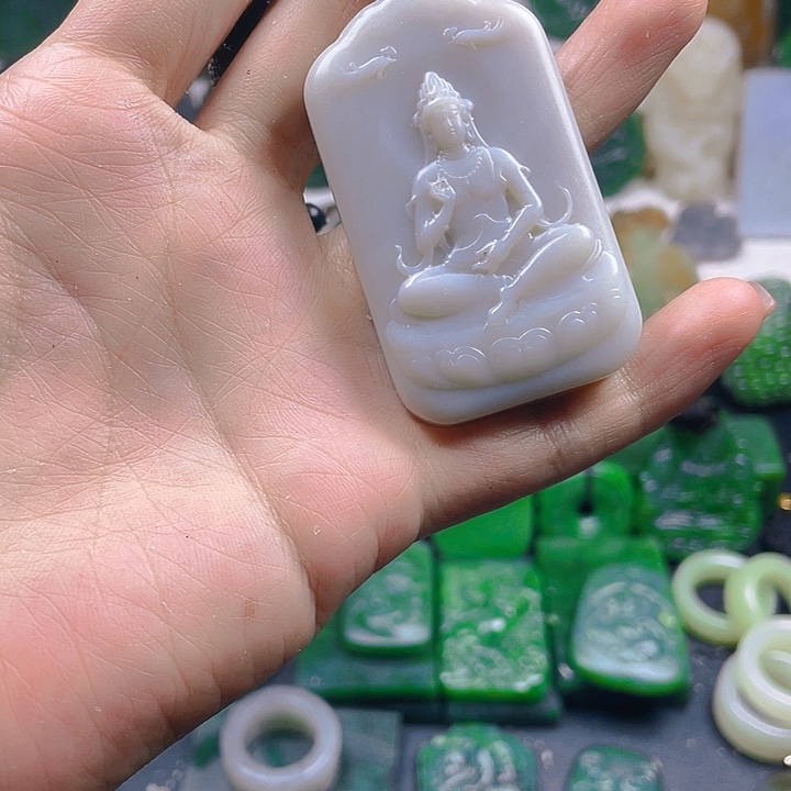 和田玉未镶嵌珠宝半成品