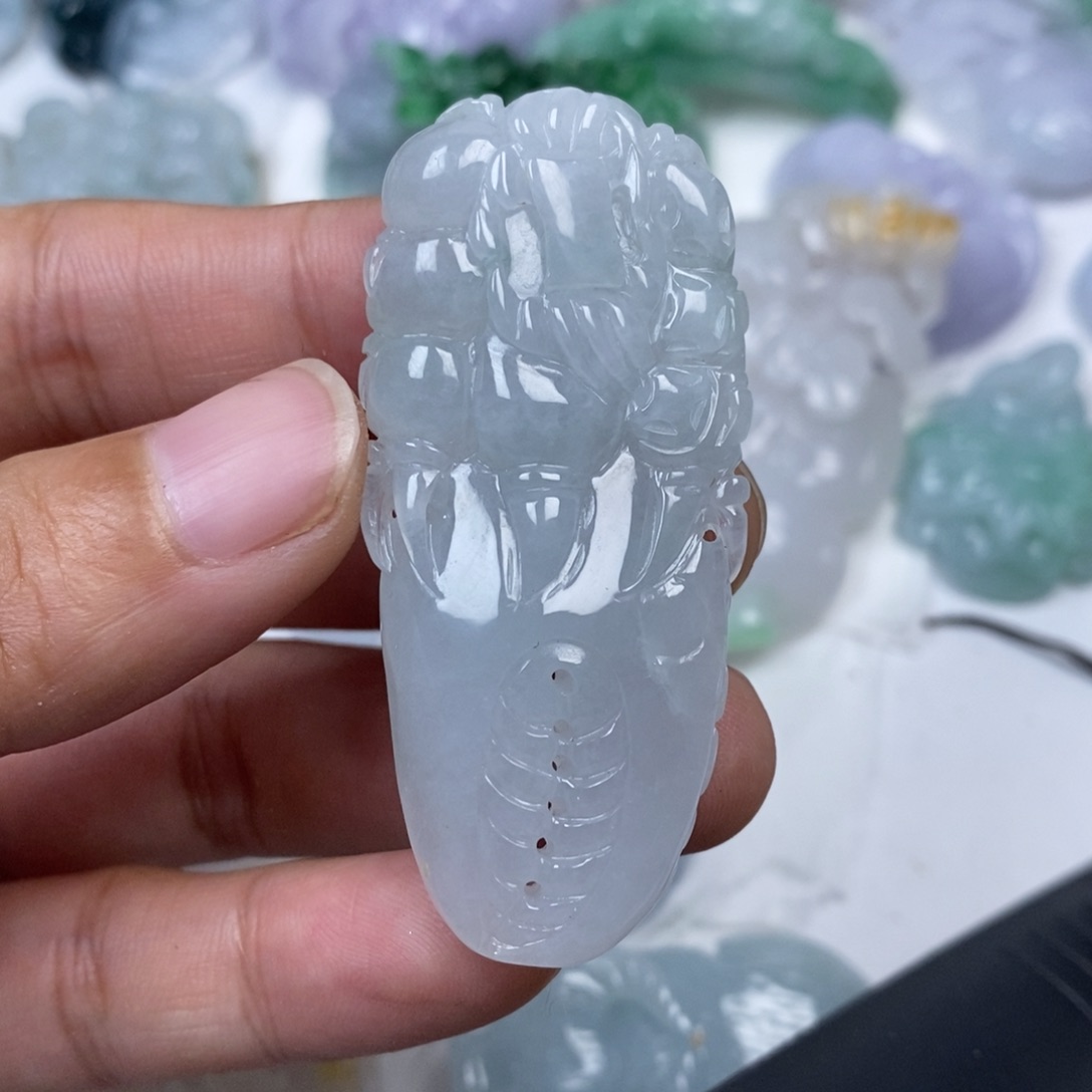 翡翠未镶嵌颈饰翡翠