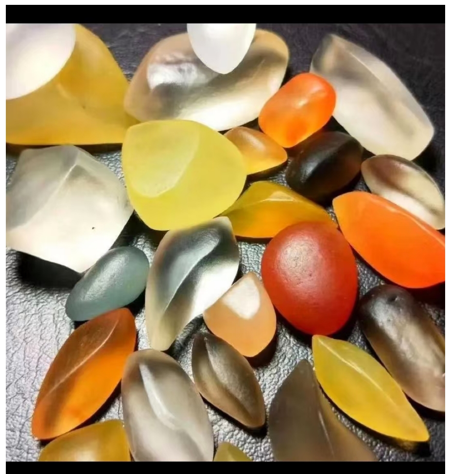 新疆戈壁石盆景石五彩石精品