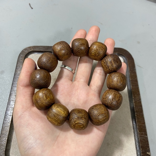 A430黑油檀香卡2.0老型单圈手串