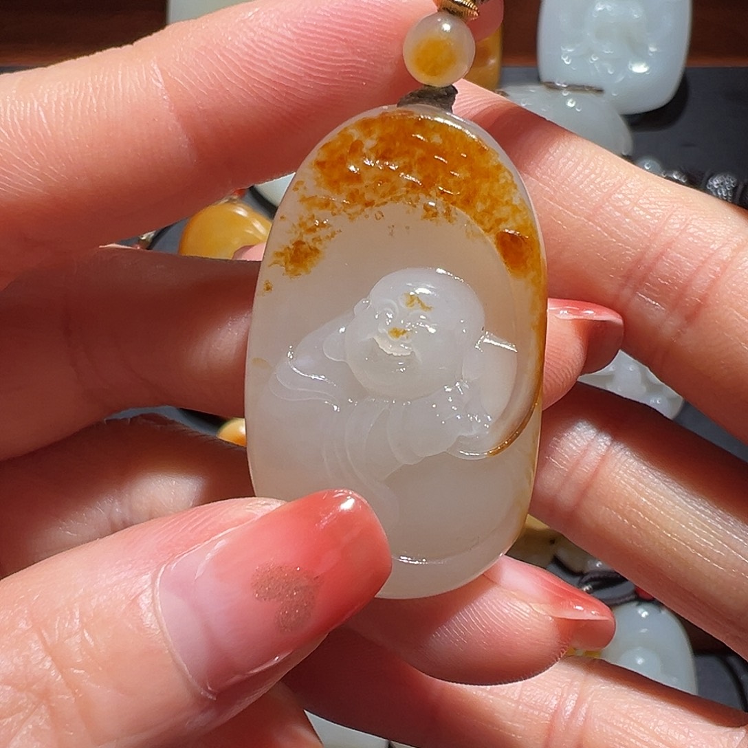 和田玉未镶嵌颈饰