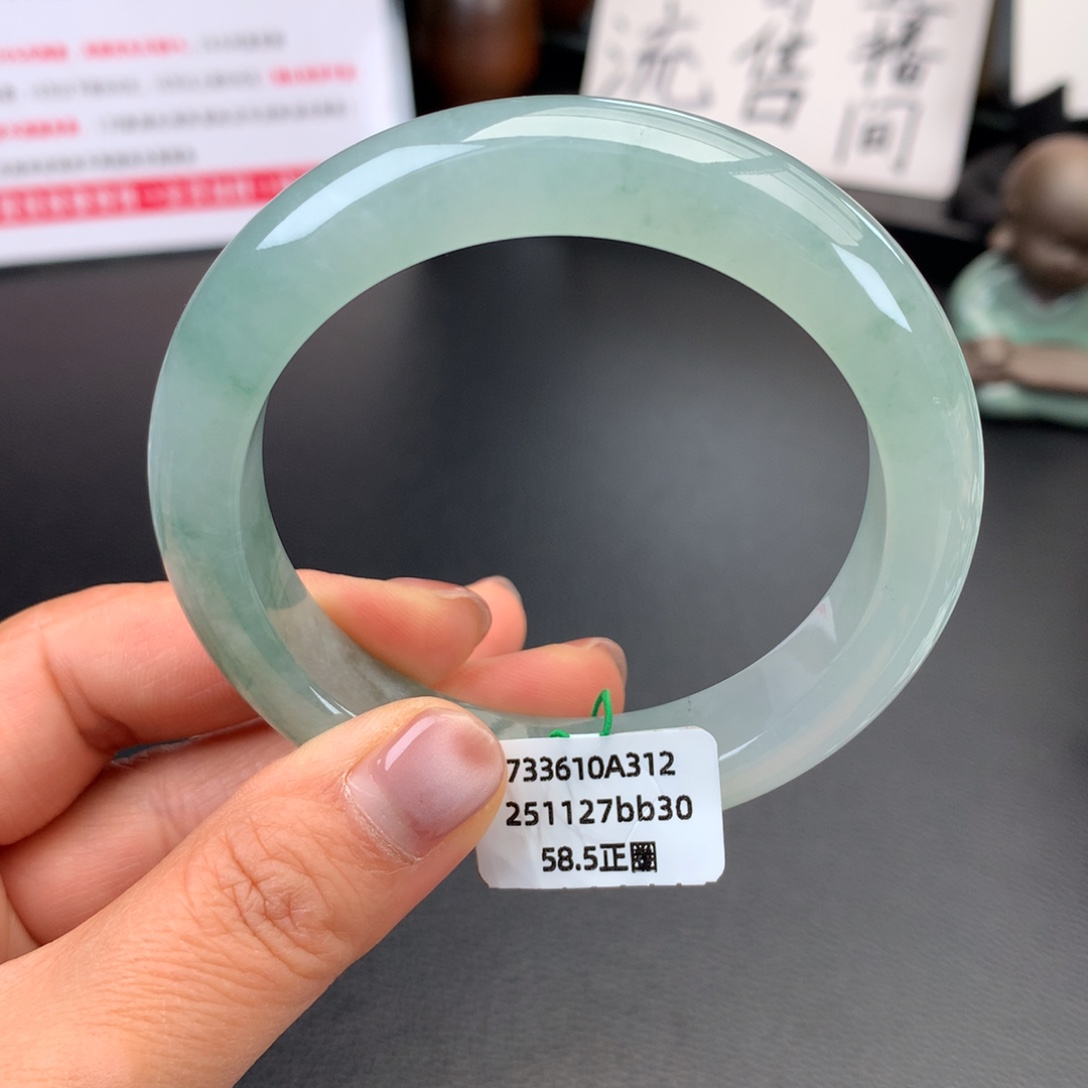 翡翠未镶嵌手镯冰胶晴底飘花【强推】