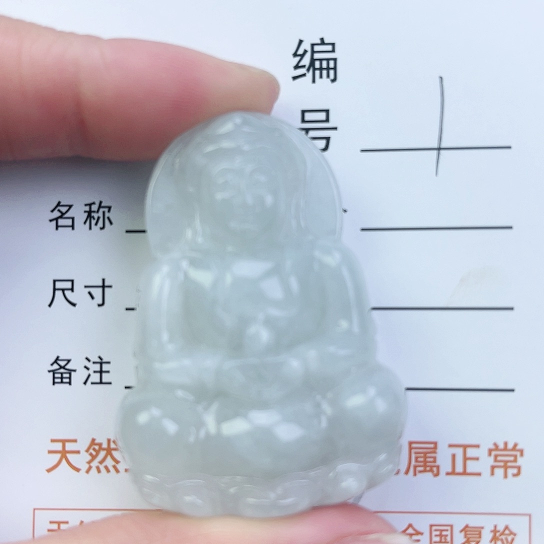 翡翠颈饰未镶嵌观音