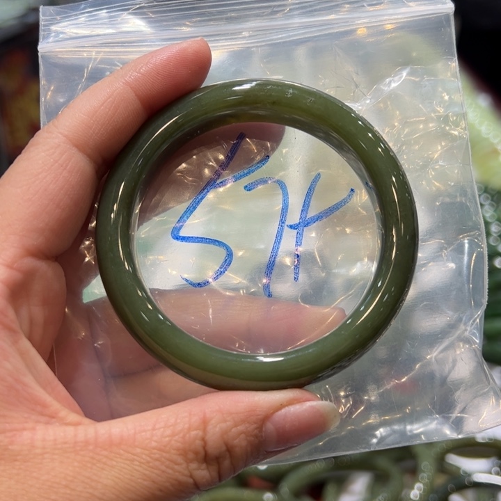 和田玉（糖玉）手镯未镶嵌