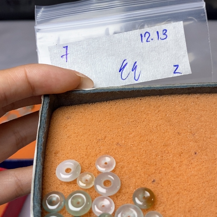 定制翡翠未镶嵌不退