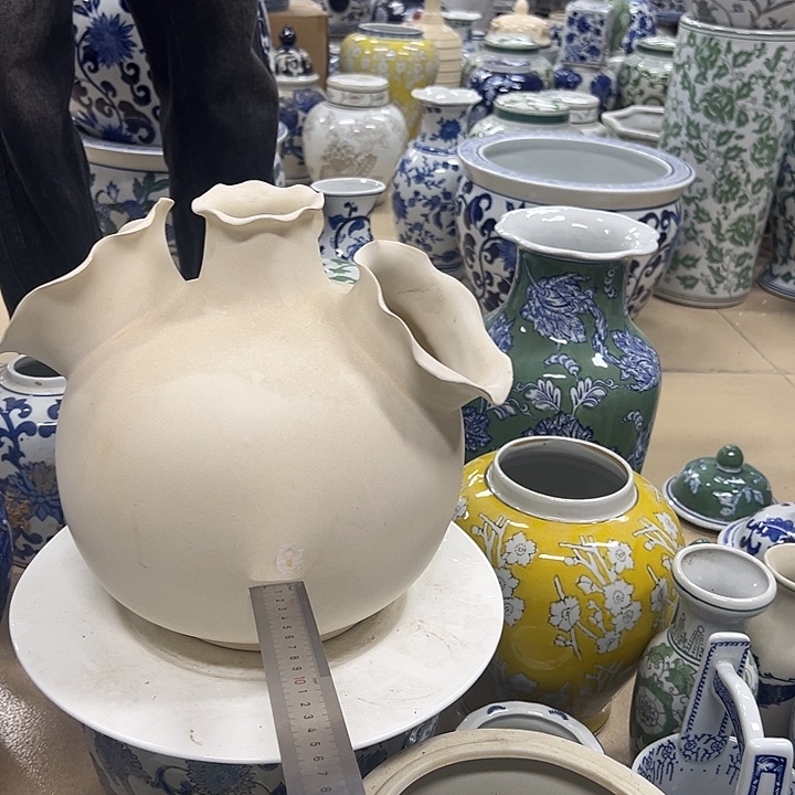 瓷片瑕疵收陶瓷。。。。。。。。。。。。。