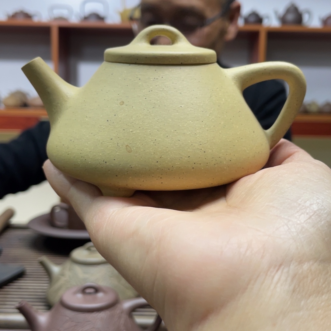 紫砂茶壶本绿子冶石瓢180CC