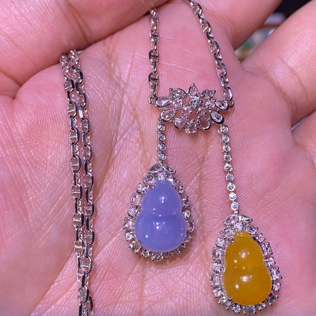 【闪购商品】颈饰18K金镶嵌翡翠