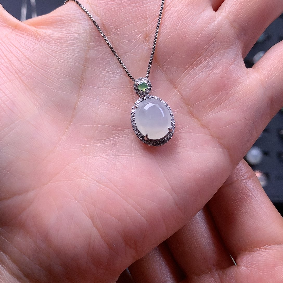 翡翠颈饰银S925镶嵌11111