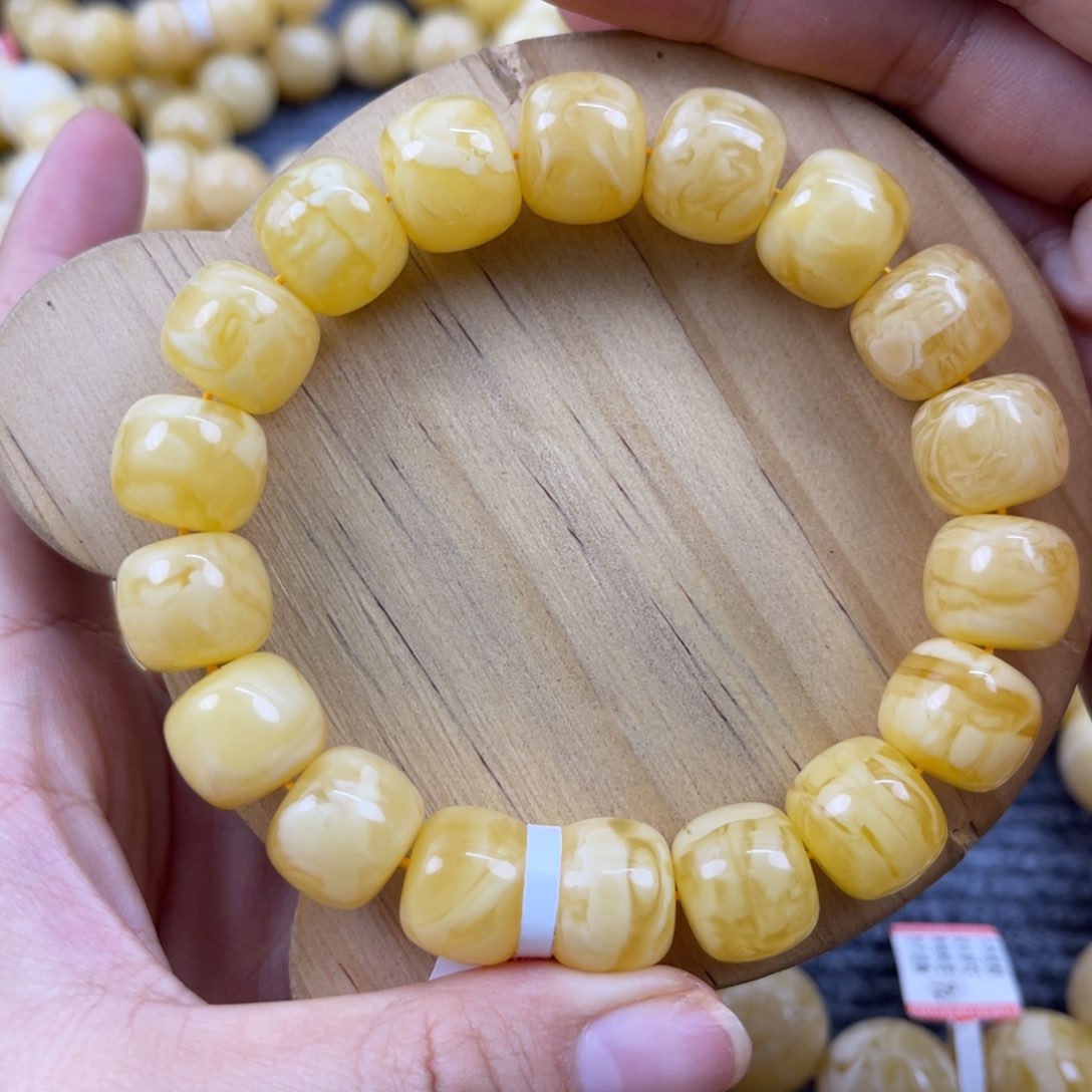 琥珀裸石未镶嵌尺寸14