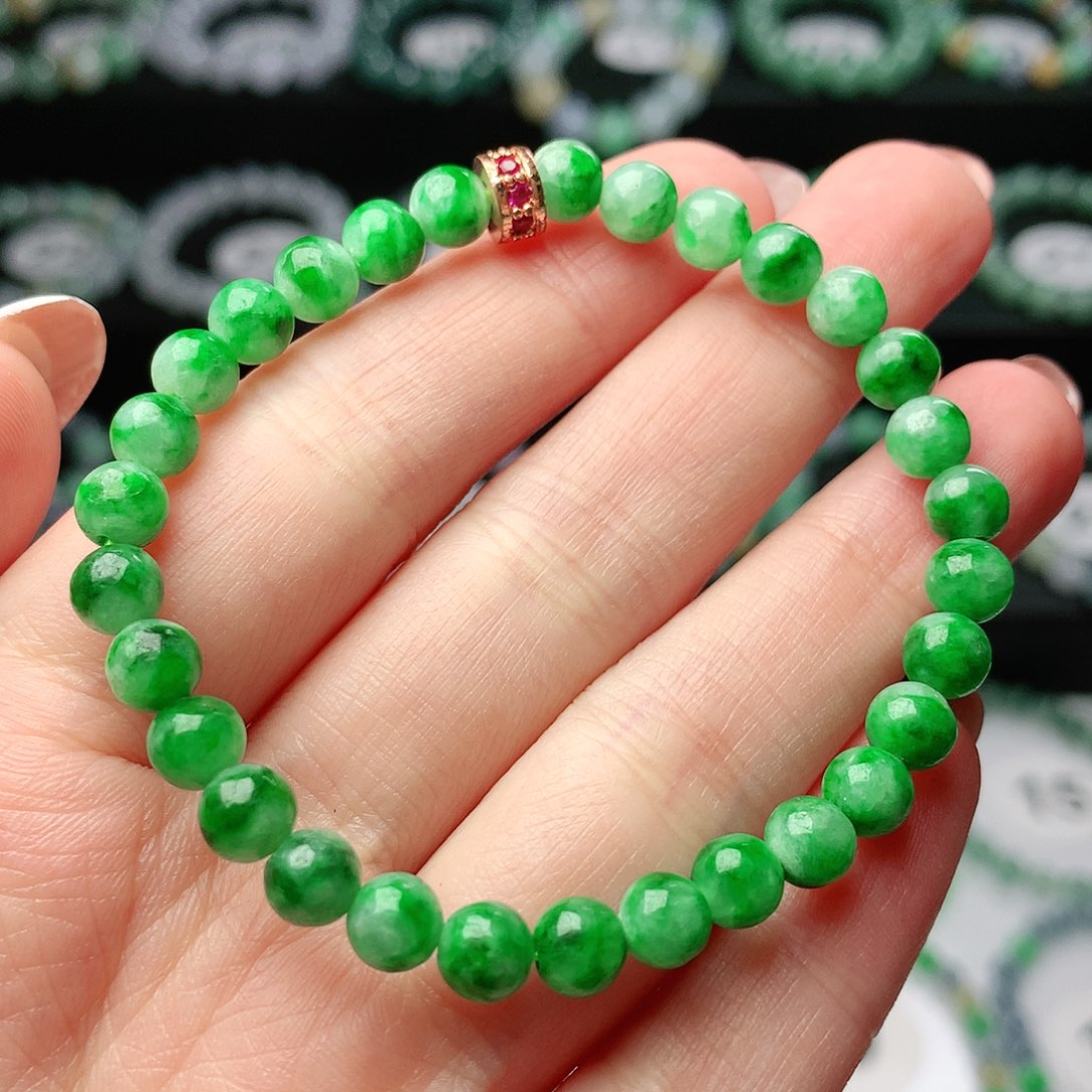 翡翠手链未镶嵌翡翠