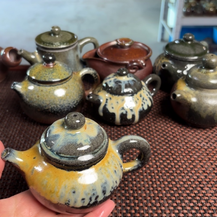 紫砂茶杯小容天壶