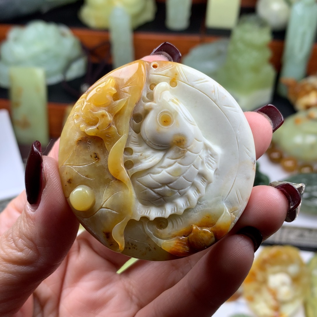 岫玉手把件未镶嵌