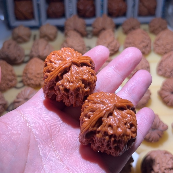 林***道文玩核桃吊坠白狮子42
