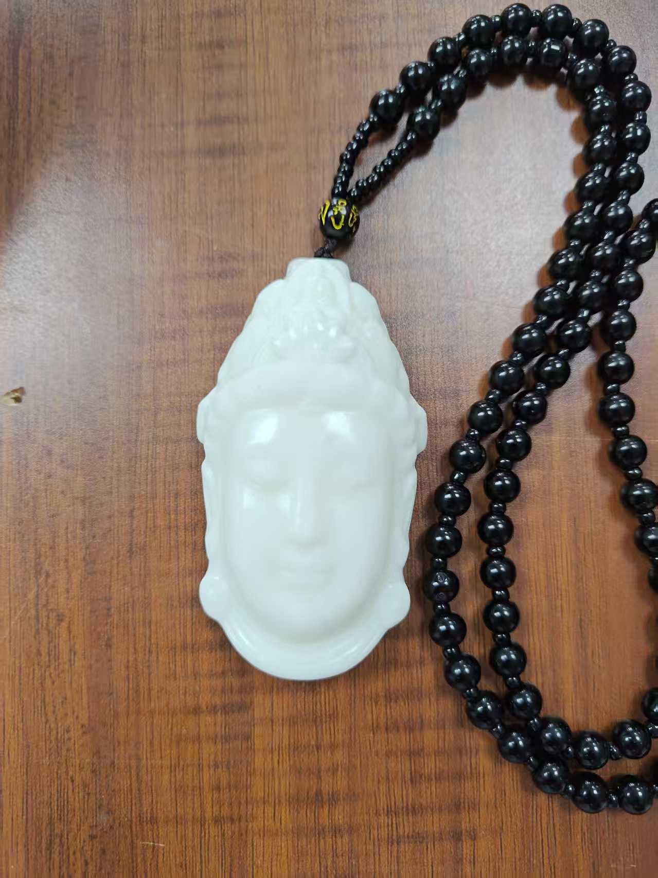 蓝田玉佛首全玉吊坠70×40 A36