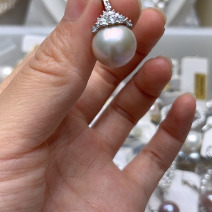 银S925镶嵌淡水珍珠吊坠