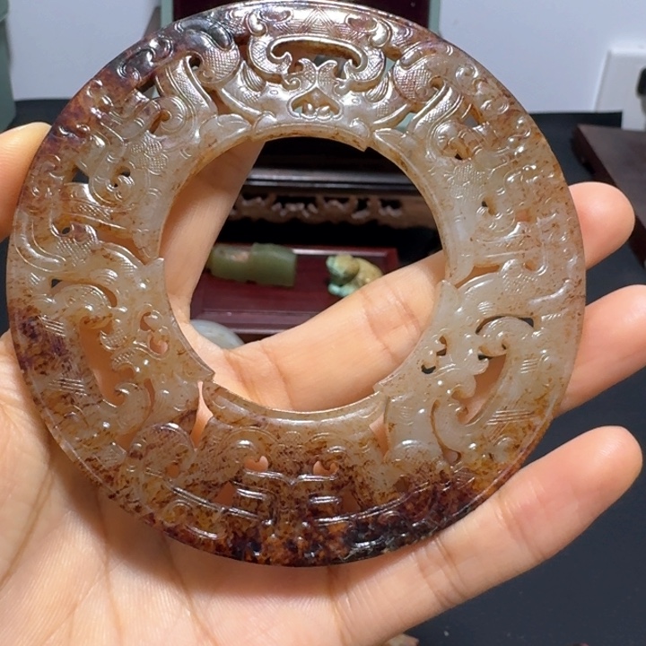 和田玉颈饰未镶嵌安**业