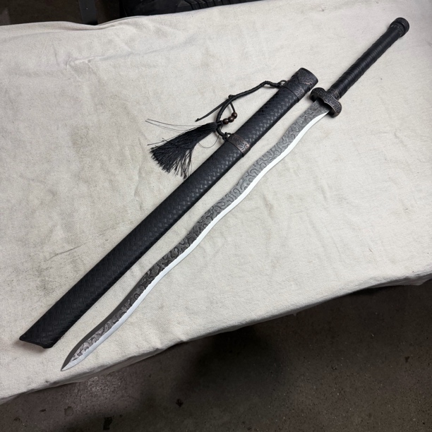 3645 龙泉昊天宝剑高锰钢唐横刀包皮鞘未开刃