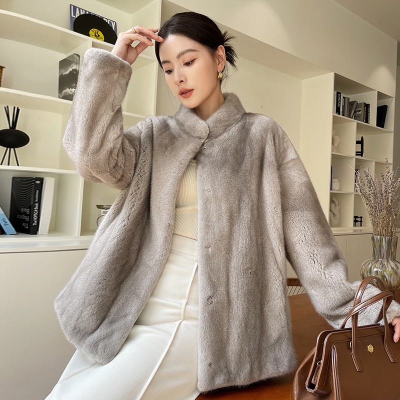 奢侈小姐 进口天鹅绒短二小母貂整貂水貂灯笼袖小立领外套女