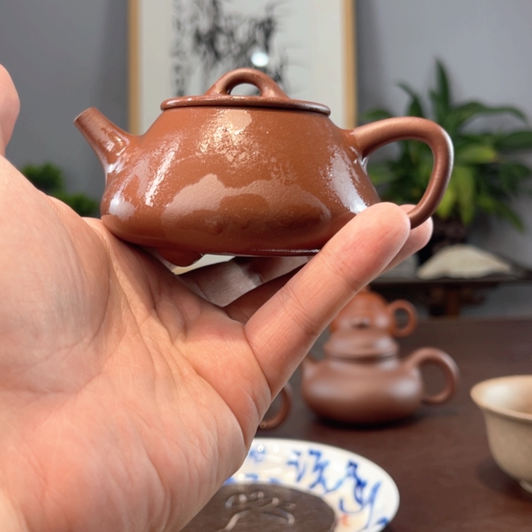 L***Y茶壶紫砂半手紫泥