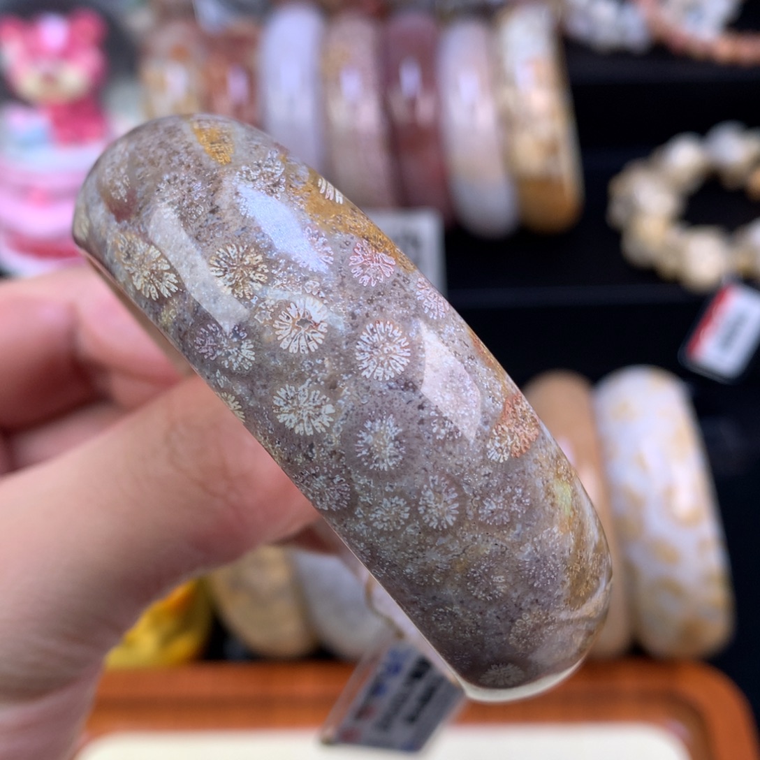 硅化珊瑚（珊瑚玉）未镶嵌手链33号紫底皮花57圈