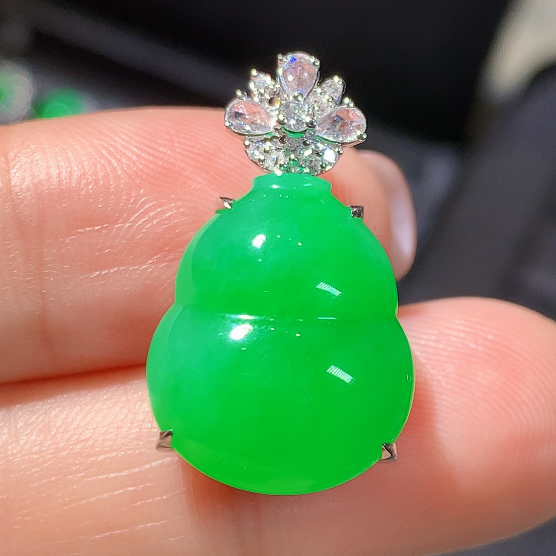 翡翠18K金镶嵌吊坠(不含链)