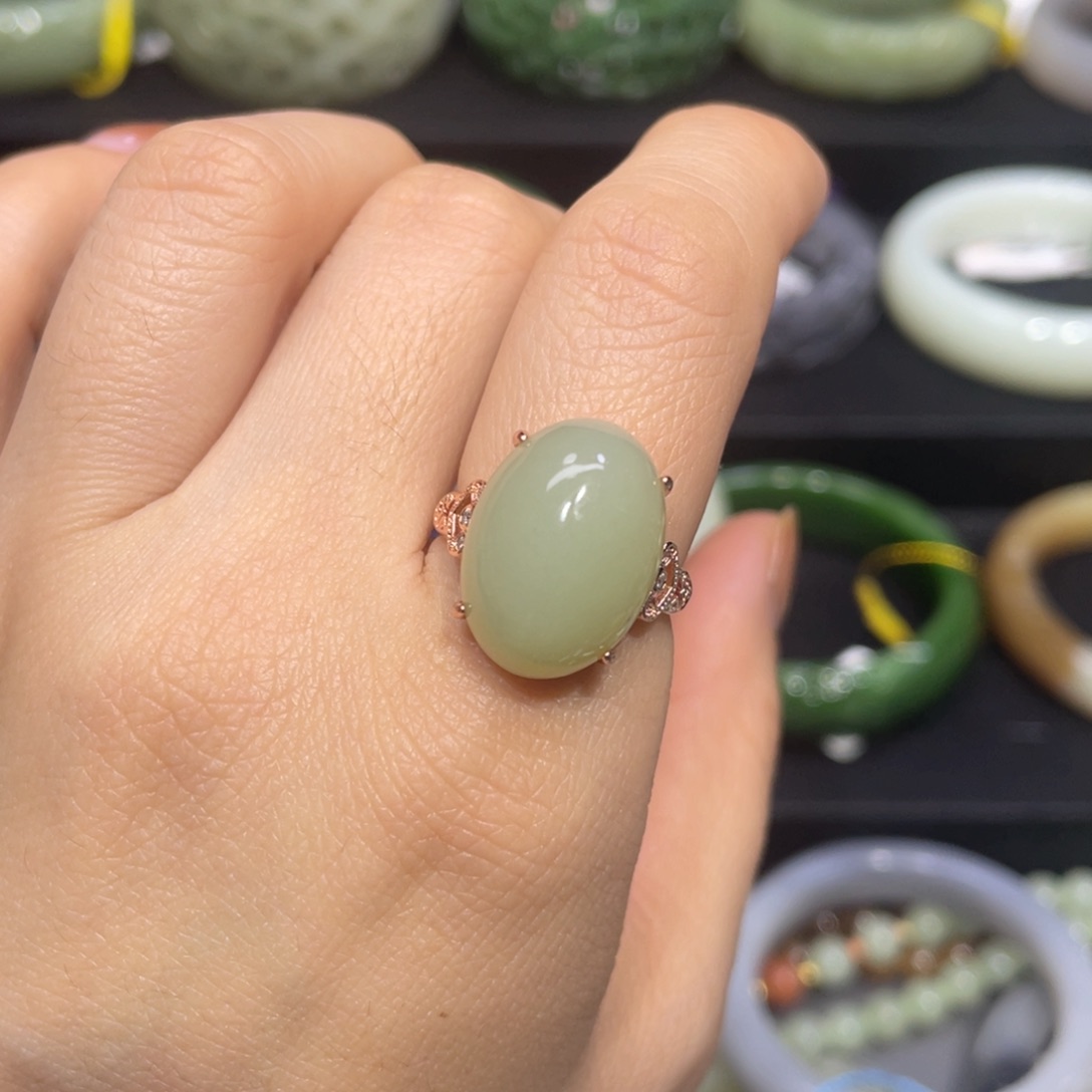 和田玉戒指未镶嵌