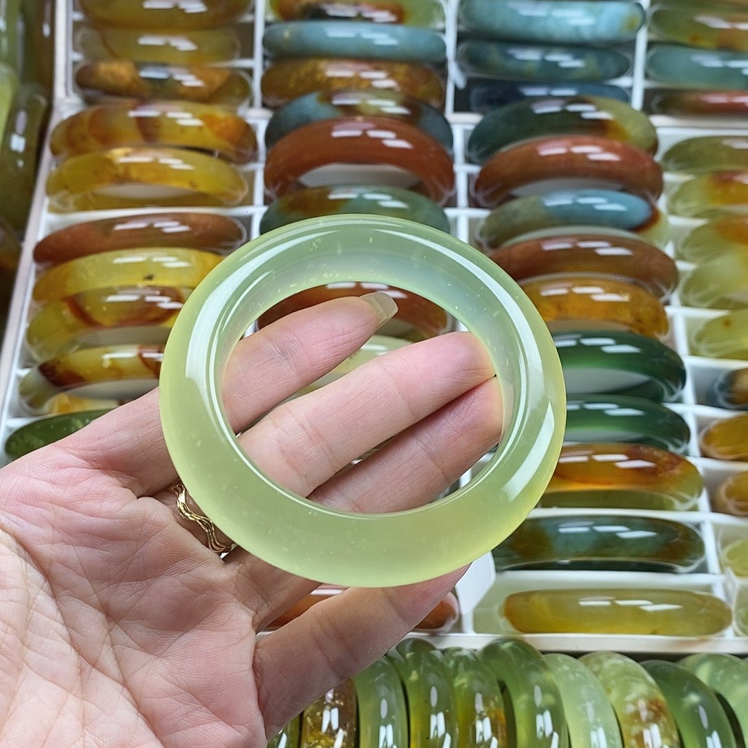 未镶嵌蛇纹石玉手镯58