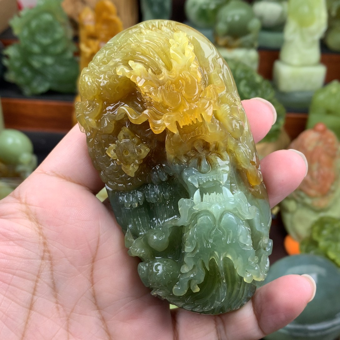 岫玉未镶嵌手把件