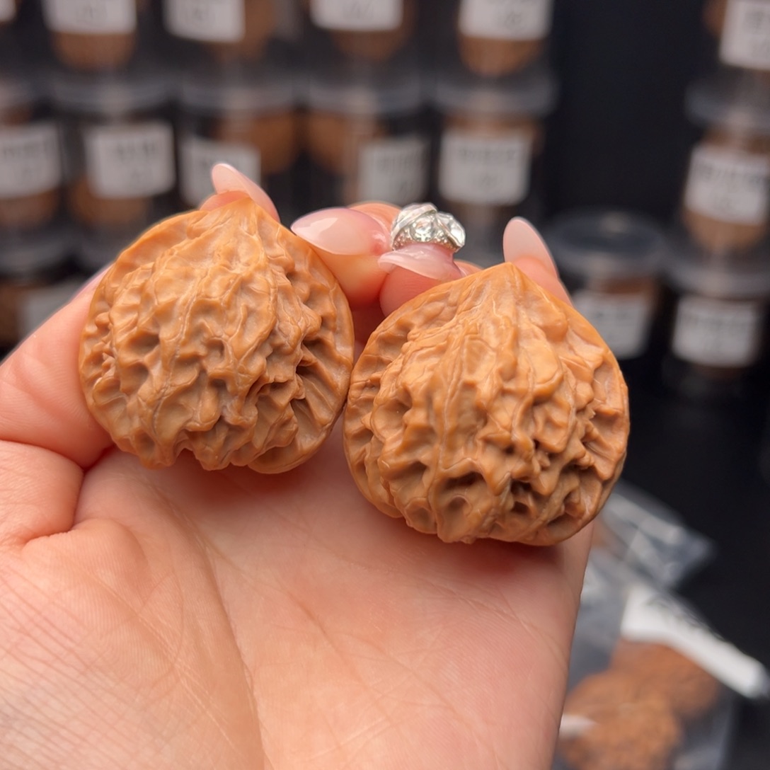 文玩核桃吊坠*️龙门涧