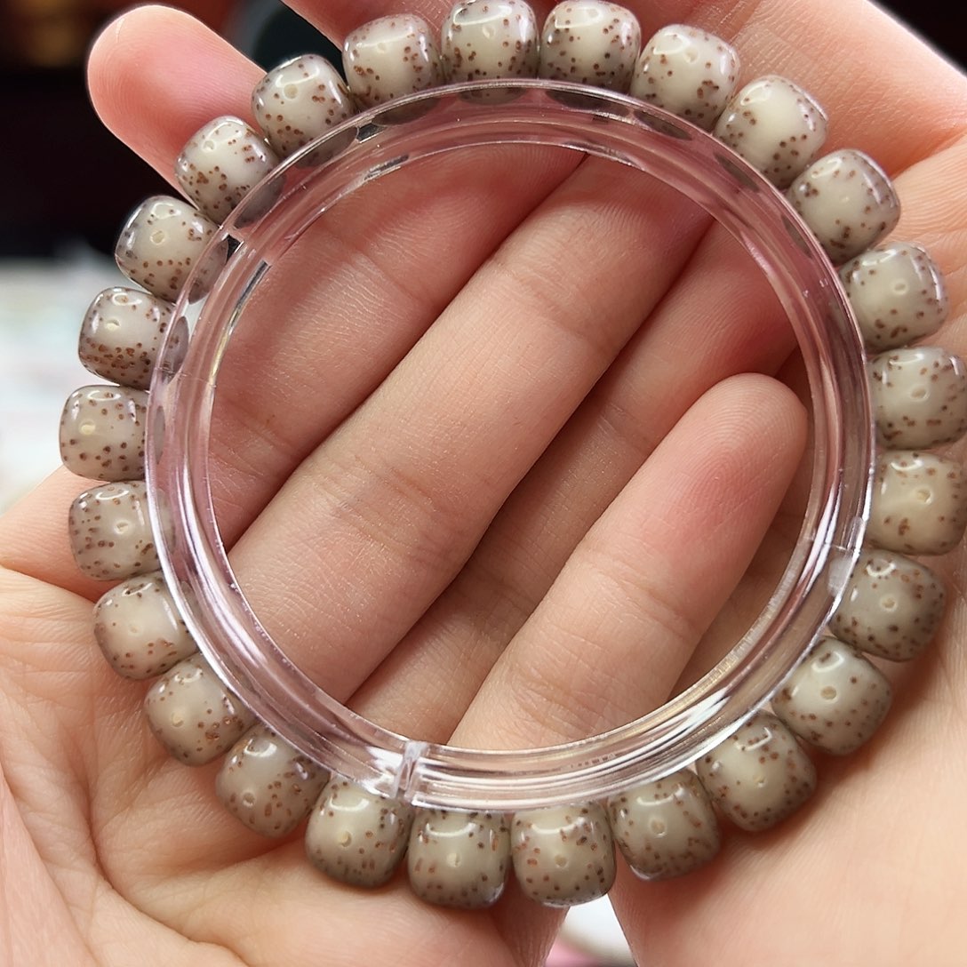 手串星月菩提Fqh9*8糯冰料 月留白 颗粒星