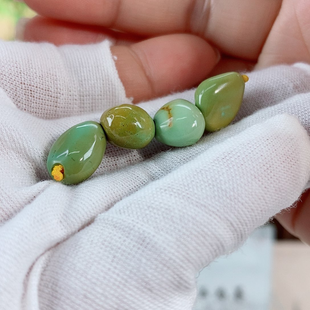 未镶嵌绿松石珠宝奇石