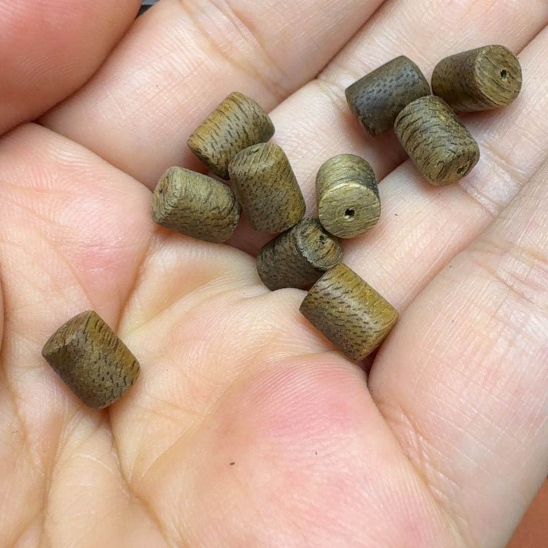 大叶紫檀（黑酸枝木类）