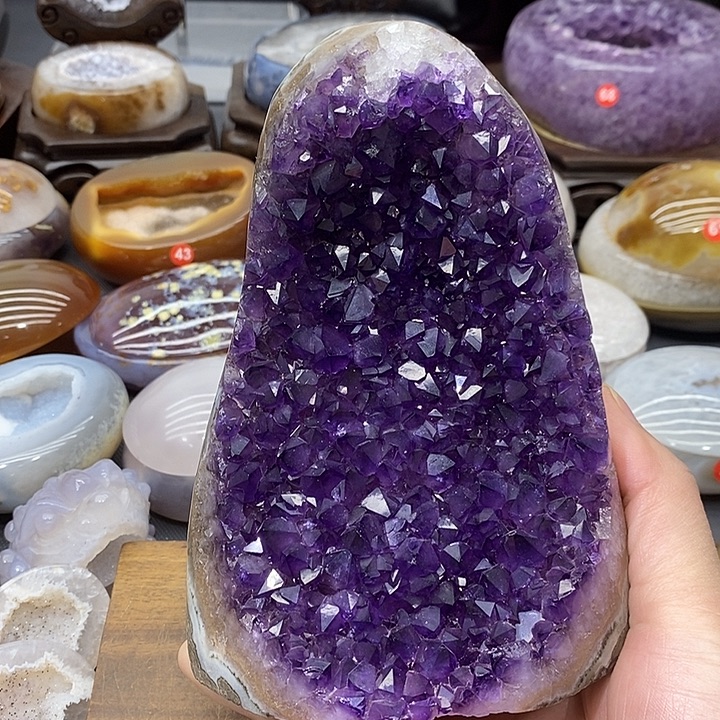 紫晶未镶嵌摆件紫晶