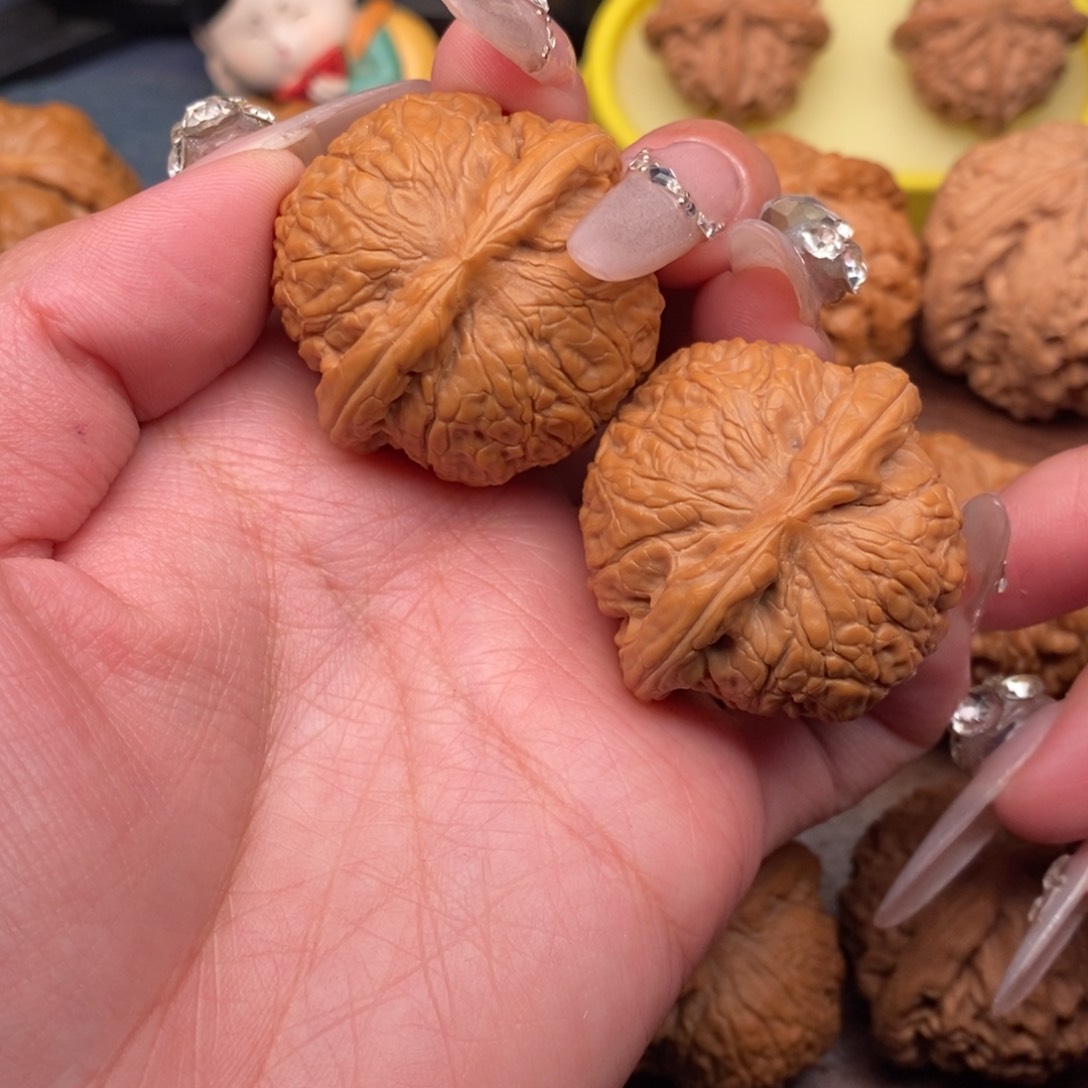 文玩核桃把件全品，毕业乾隆磨39