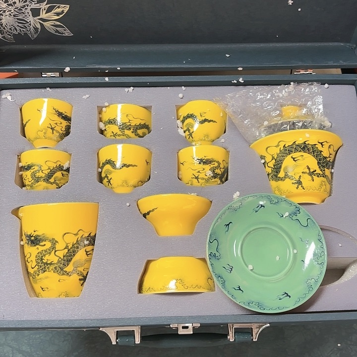 孤品茶具套装等。         