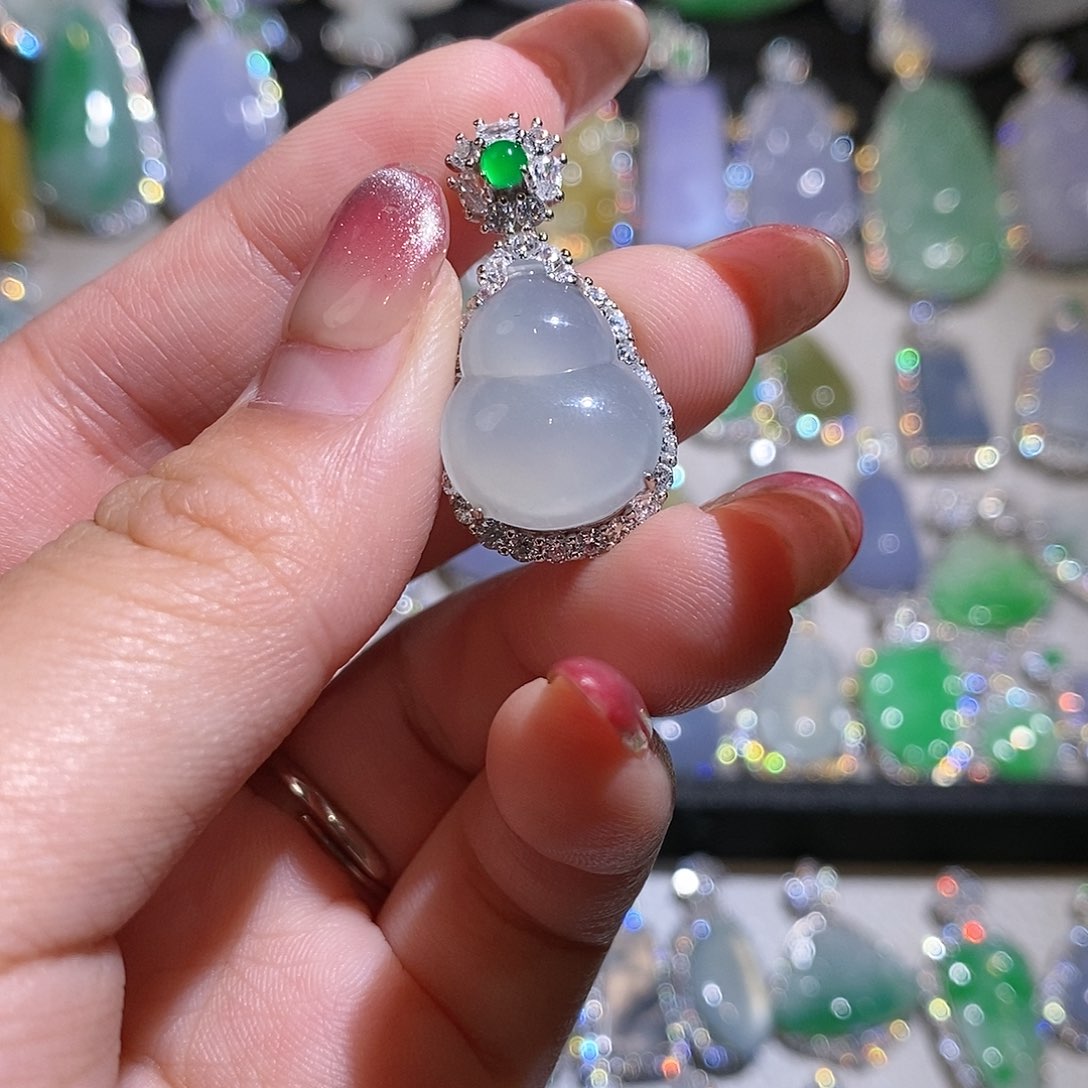 翡翠银S925镶嵌颈饰天然翡翠