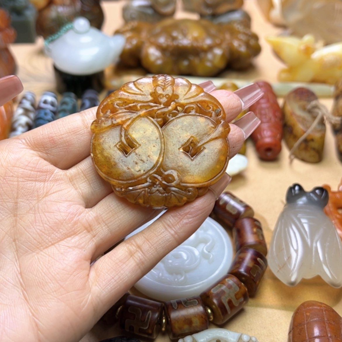 【闪购商品】蛇纹石玉颈饰未镶嵌